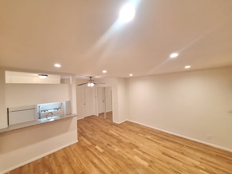 Building Photo - 4660 Kester Ave