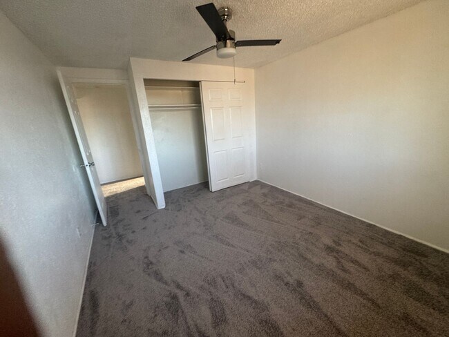 Building Photo - 2 Bedroom Condo in Southeast Denver