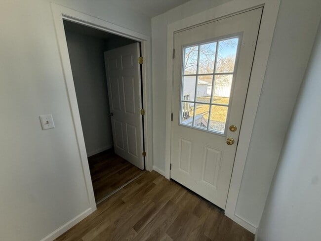 Building Photo - 409 Peachtree St