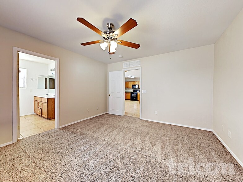 Building Photo - 8123 W Hammond Ln