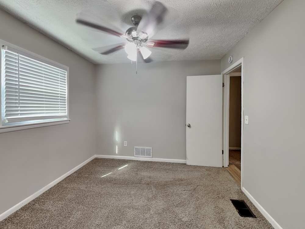 Building Photo - 4172 Renfrew Ct SW