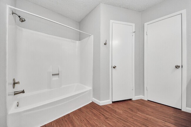 Building Photo - 16714 Britford
