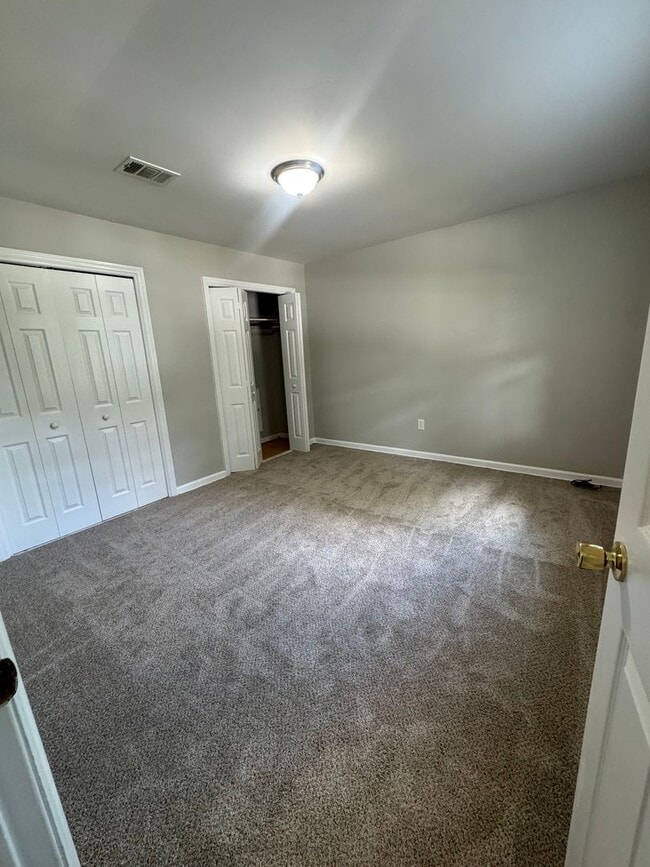 Building Photo - Cul-de-Sac Gem in Evans with New Carpet, Fresh Paint & Spacious Yard