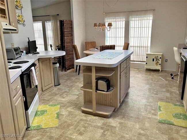 Building Photo - 26303 Atlanta Dr