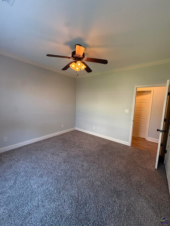 Building Photo - 142 Addington Dr