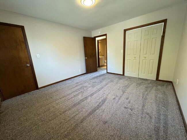 Building Photo - Up Where We Belong — Spacious 2-Story Townhome with Basement