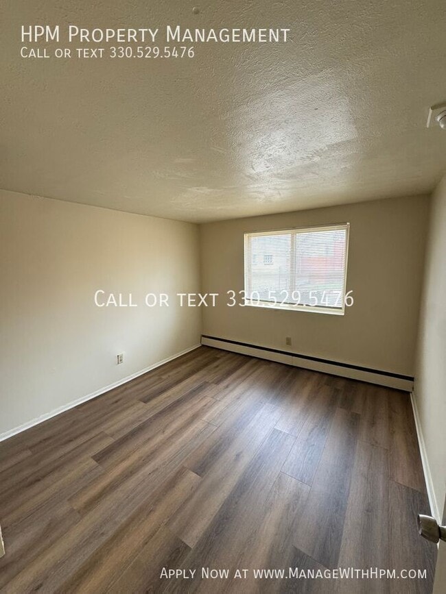 Building Photo - 20602 Lorain Rd