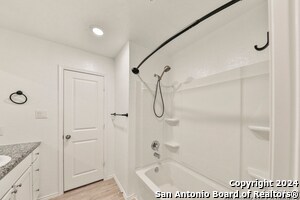 Building Photo - 10626 McClintock Dr