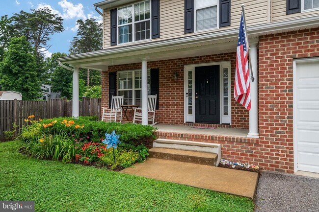 Building Photo - 132B Pineview Ave