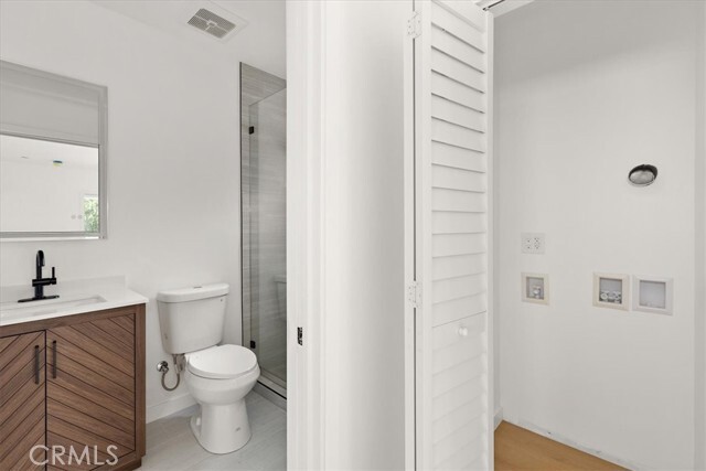 Building Photo - 642 E Fairview Blvd