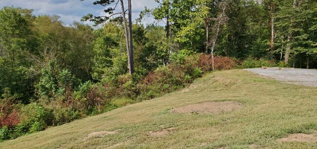 Building Photo - 302 Joel Rd