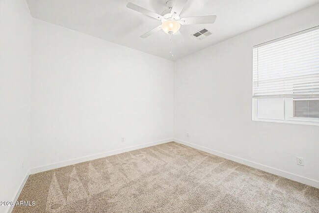 Building Photo - 5516 S Dillon Cir