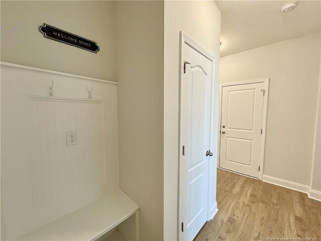 Building Photo - 279 Cromwell Ct