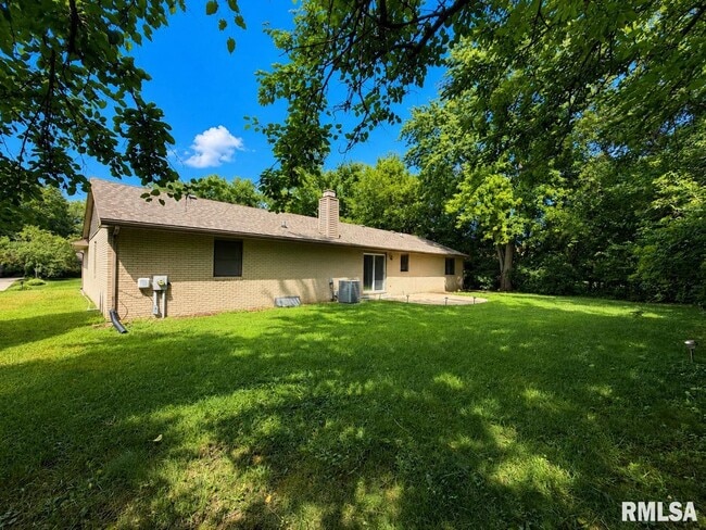 Building Photo - 122 W Morningside Dr
