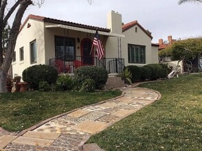 Building Photo - 304 Nevada Way