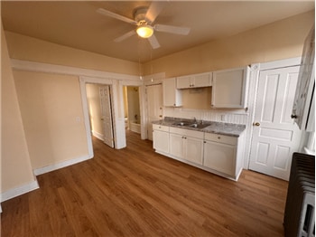 Building Photo - 2112 W Greenfield Ave