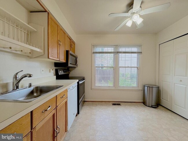 Building Photo - 9021 Tyler Ct