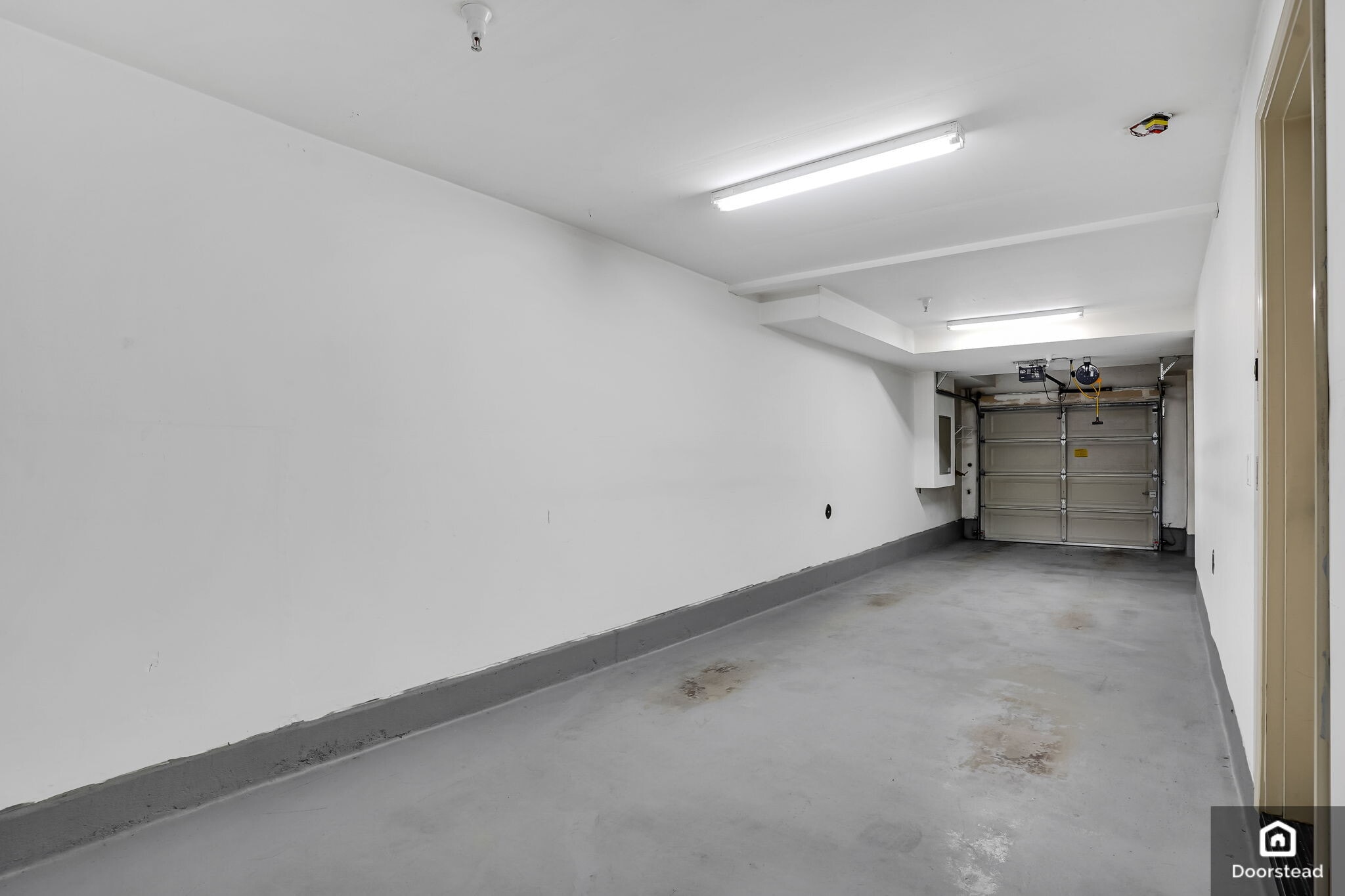 Building Photo - 1604 Northshore Dr
