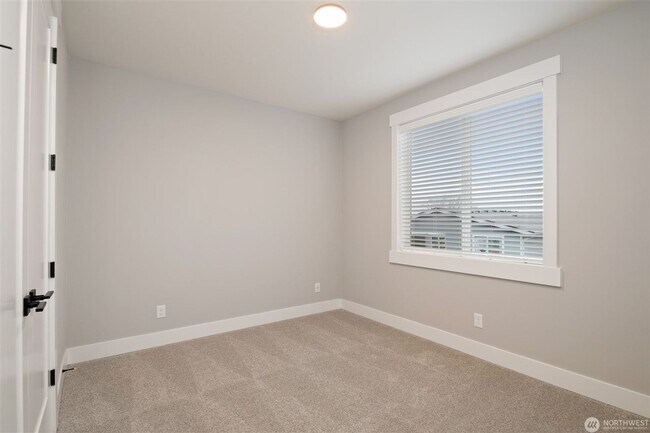 Building Photo - New Home in Skyway Village