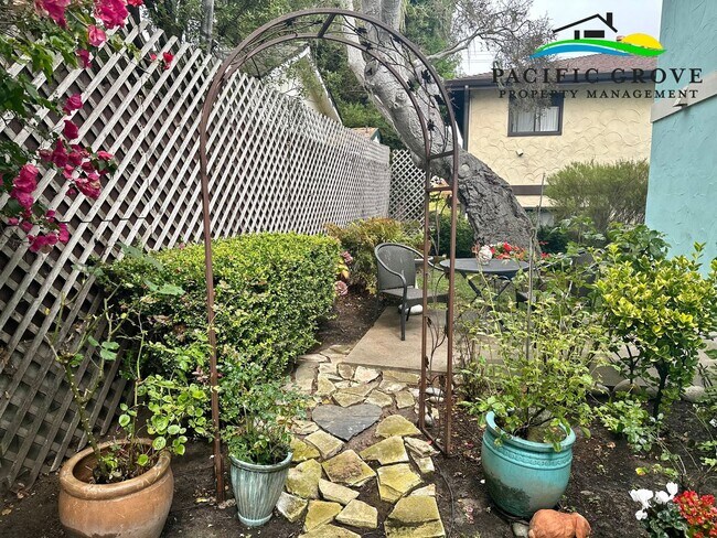 Building Photo - 308-1-F-HL