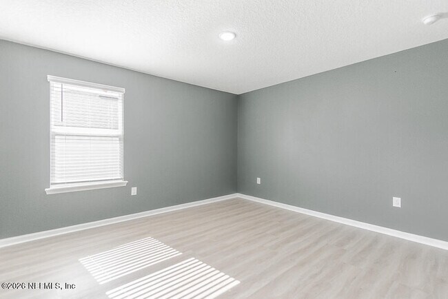 Building Photo - 3131 Little Kern Ln