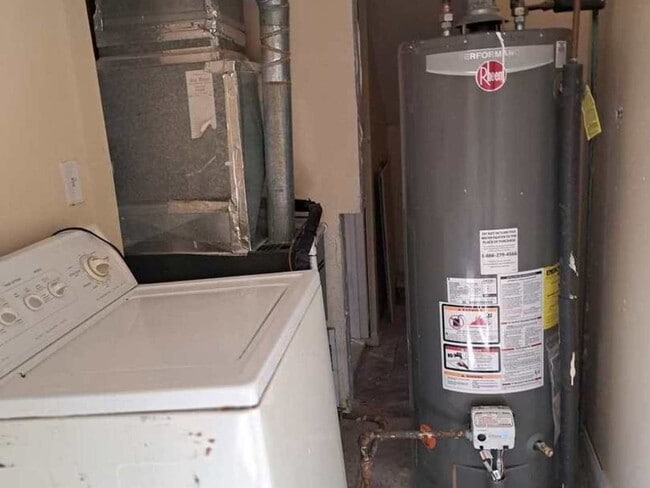 Building Photo - 2015 Berkshire Cir