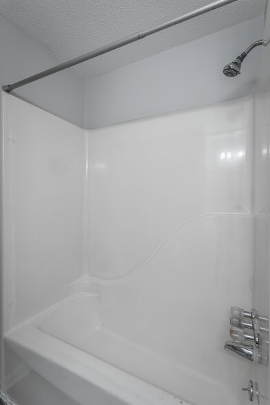 Building Photo - 218 Townsend Cir