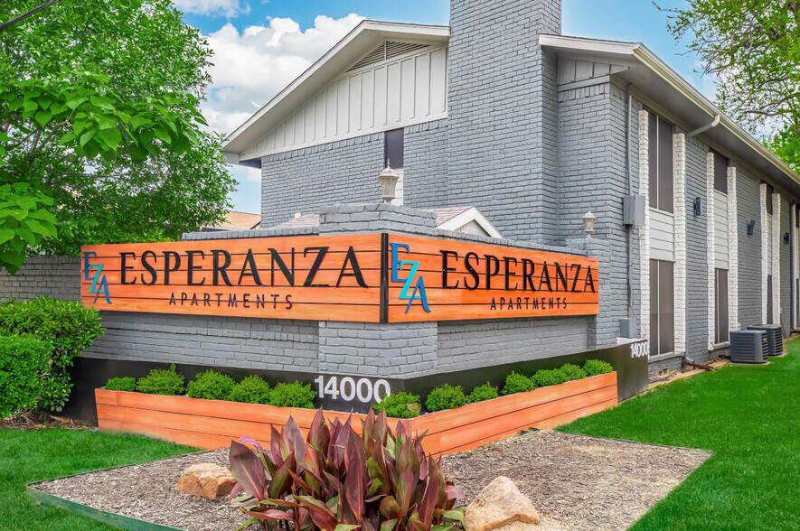 Primary Photo - Esperanza Apartments