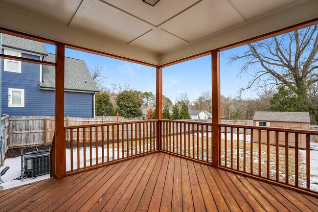 Building Photo - 1312 N Alston Ave