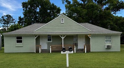 Building Photo - 3842/3848 Ogg Ave
