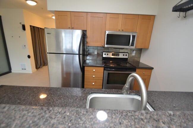 Building Photo - 1620 Belmont Ave