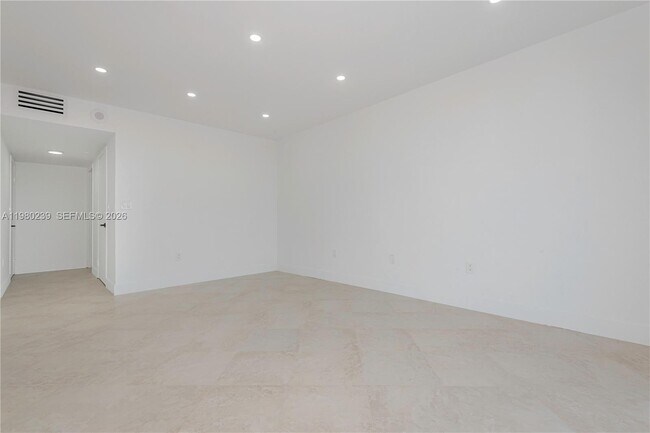 Building Photo - 8855 Collins Ave