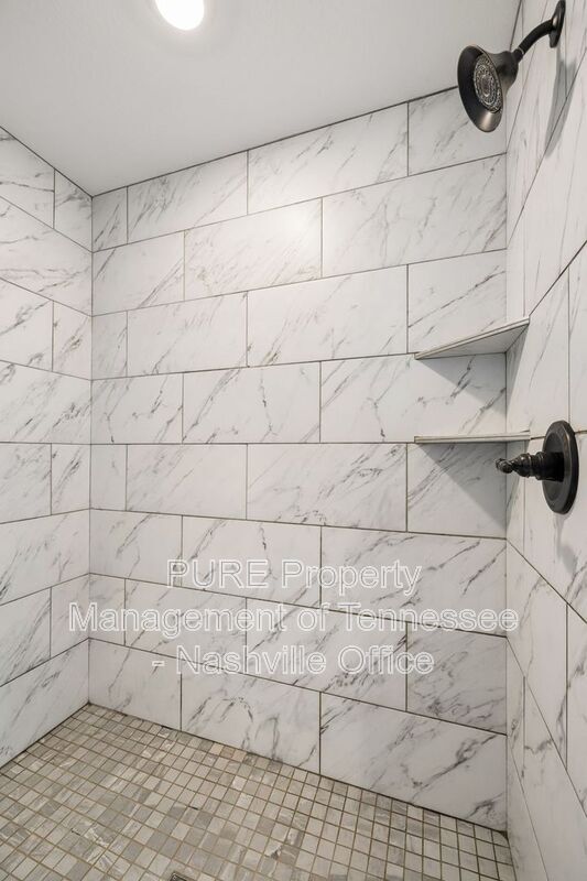 Building Photo - 429 Crestwicke Ct