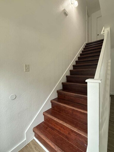 Building Photo - 6414 Kensinger Pass