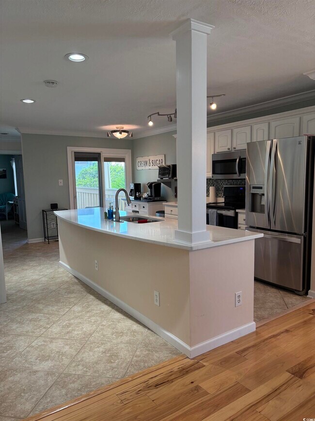 Building Photo - 4034 Fairway Lakes Dr