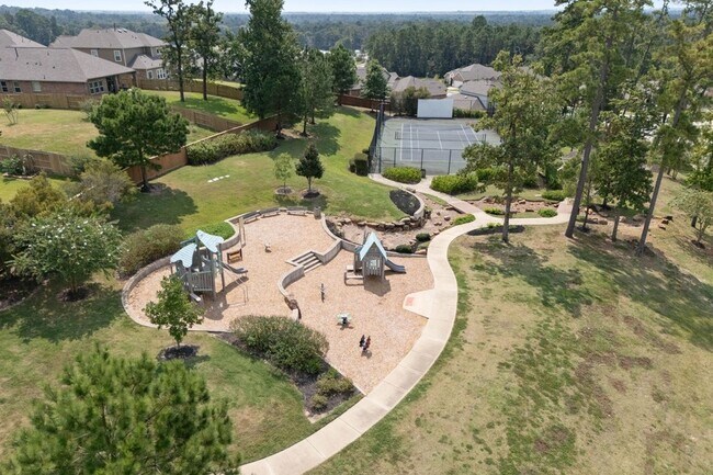 Building Photo - 914 Golden Willow Ln