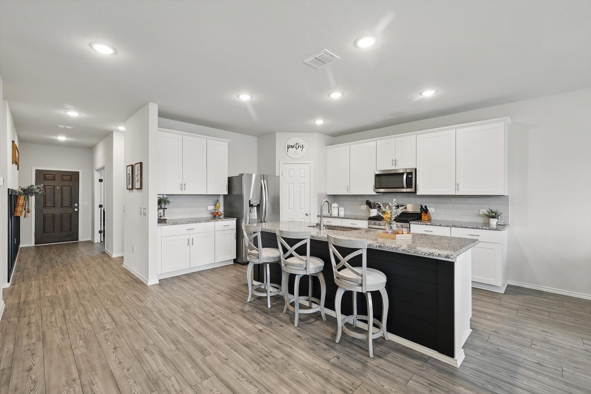 Building Photo - 802 Feldspar Way