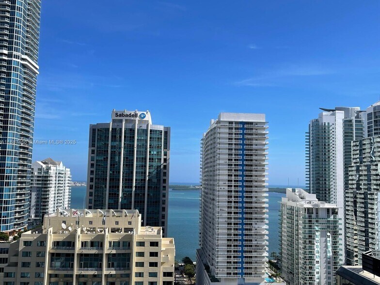 Building Photo - 1080 Brickell Ave