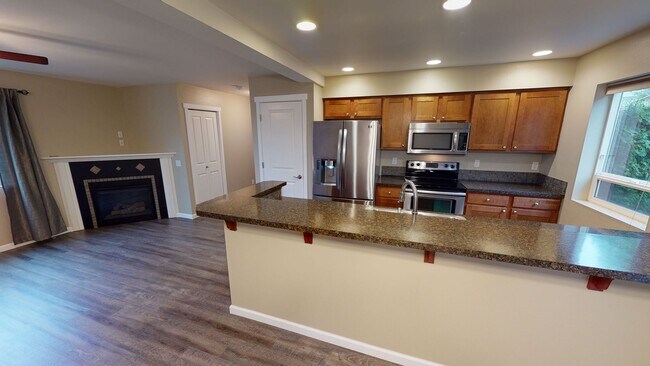 Building Photo - Navy Yard City 3 Bedroom Available for Ren...