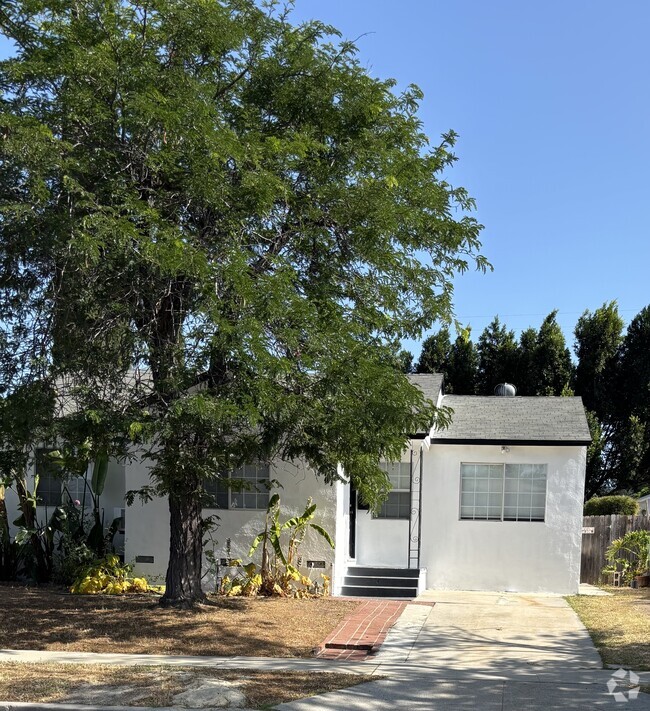 Building Photo - 17440 Tiara St