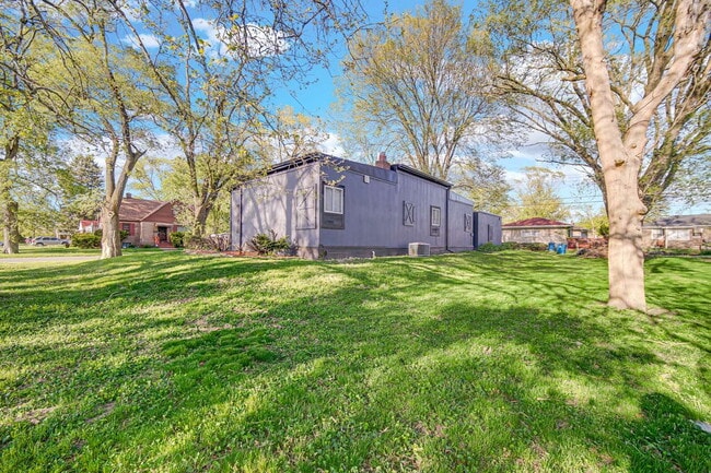 Building Photo - Rent to own property in the heart of Gary!