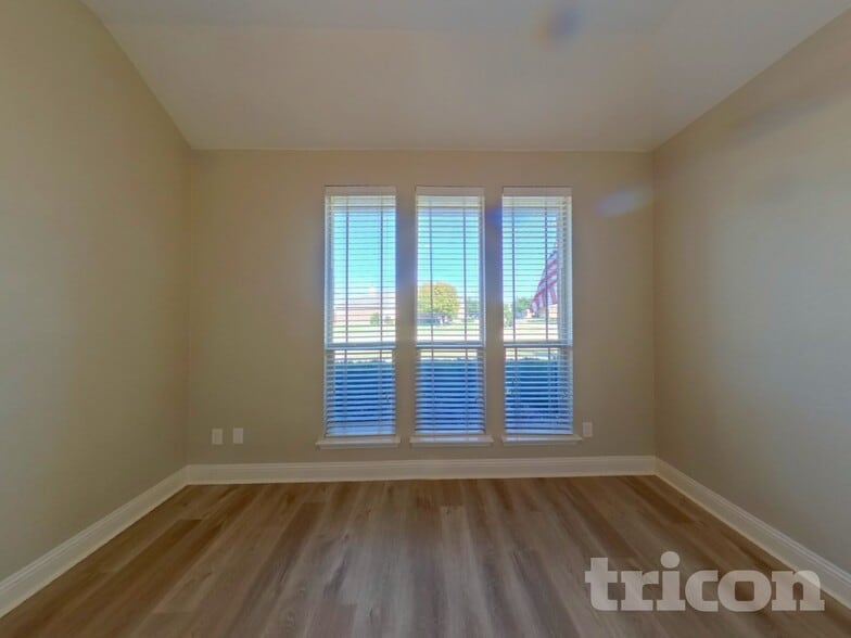 Building Photo - 1301 Hearthstone Dr