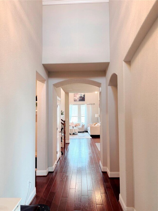 Building Photo - 5408 La Canada Wy