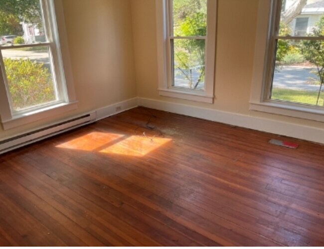 Building Photo - 27 Damon Ct