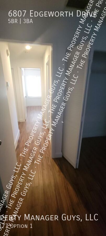 Building Photo - 6807 Edgeworth Dr