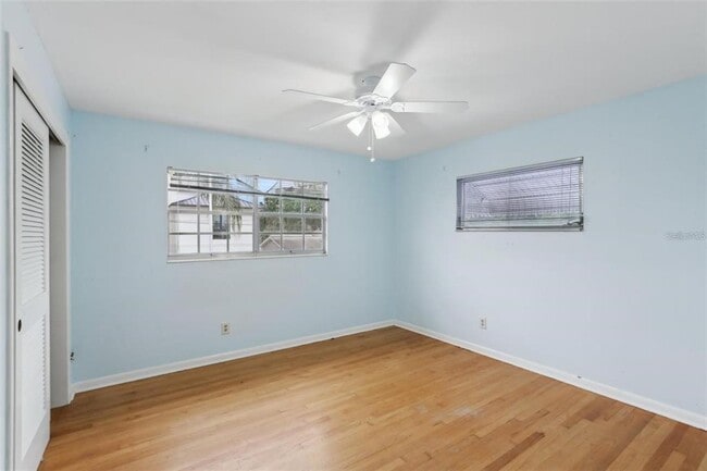 Building Photo - 8706 Elmwood Ln