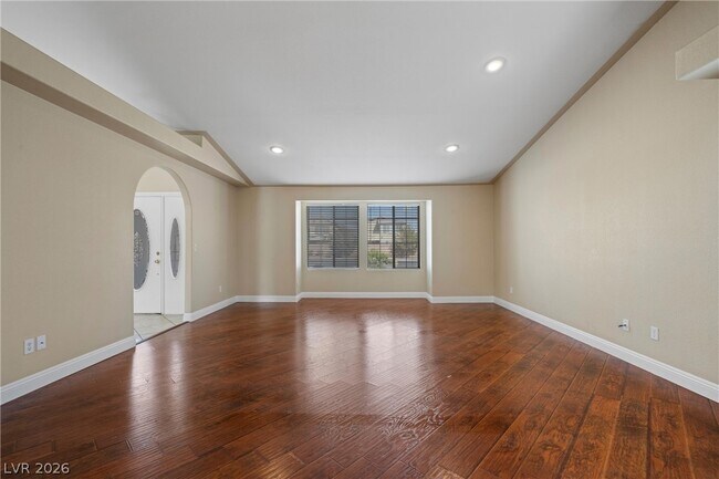 Building Photo - 8605 W Cougar Ave