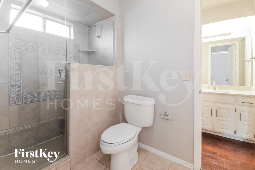 Building Photo - 6309 Topaz Way