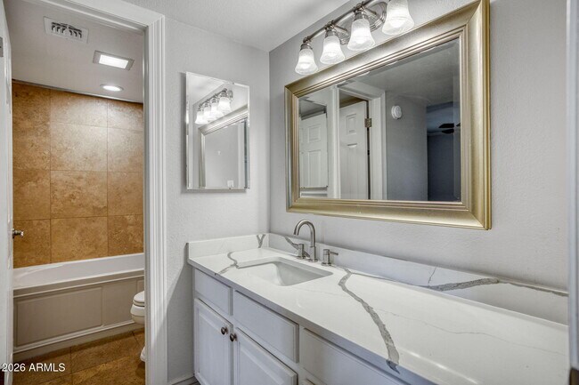 Building Photo - 10444 N 69th St