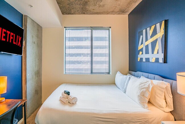 Building Photo - 888 N 4th St